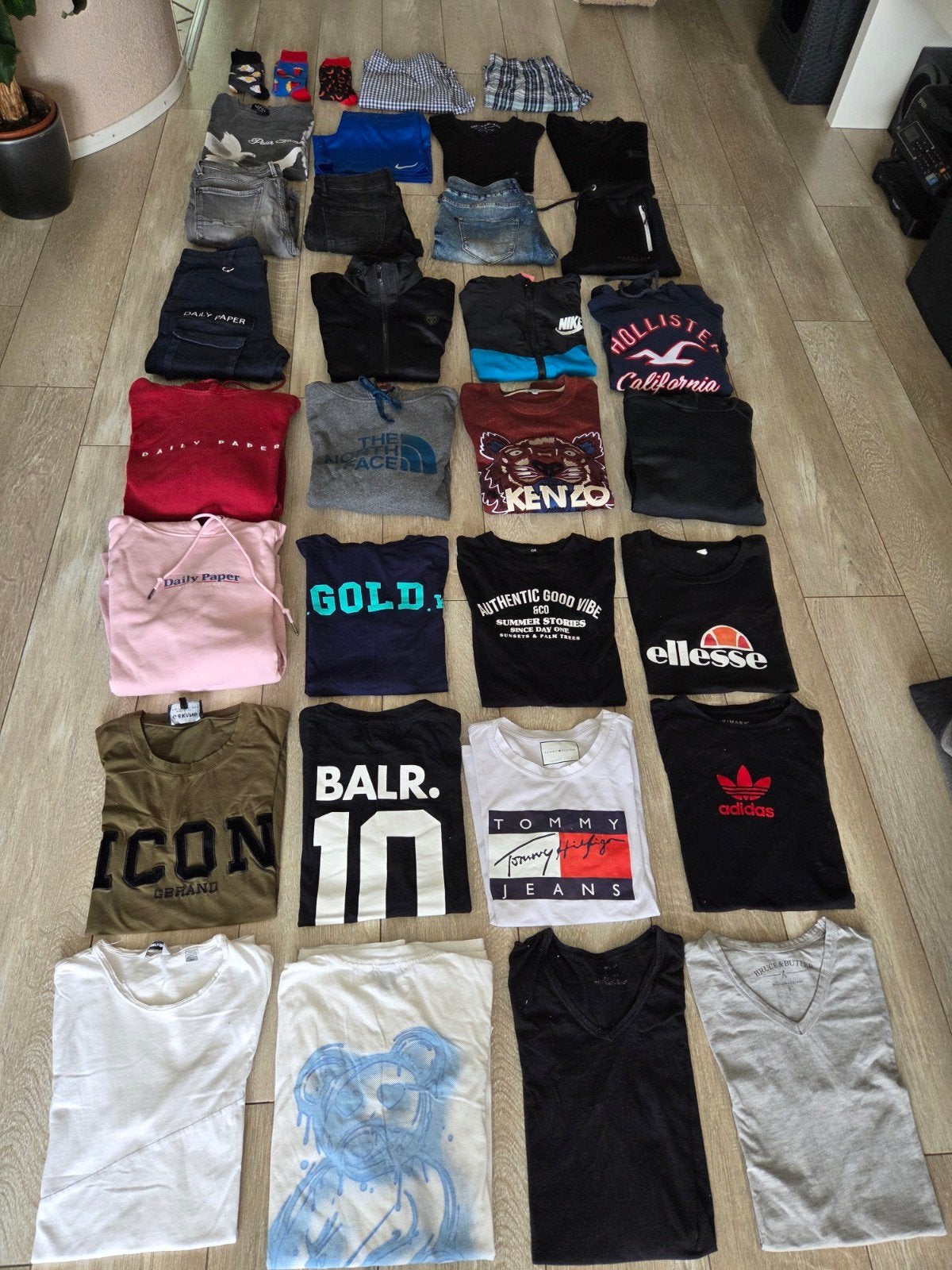 Groot merkkleding pakket.Jongen  Maat S. truien shirtjes, Ophalen, Gedragen, Maat 46 (S) of kleiner