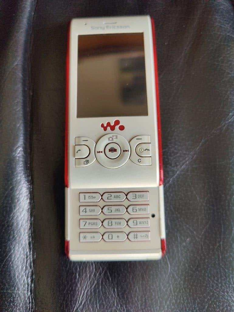 Sony Ericsson schuiftelefoon / walkman type W595, Gebruikt, Schuifmodel, Geen camera, Zwart