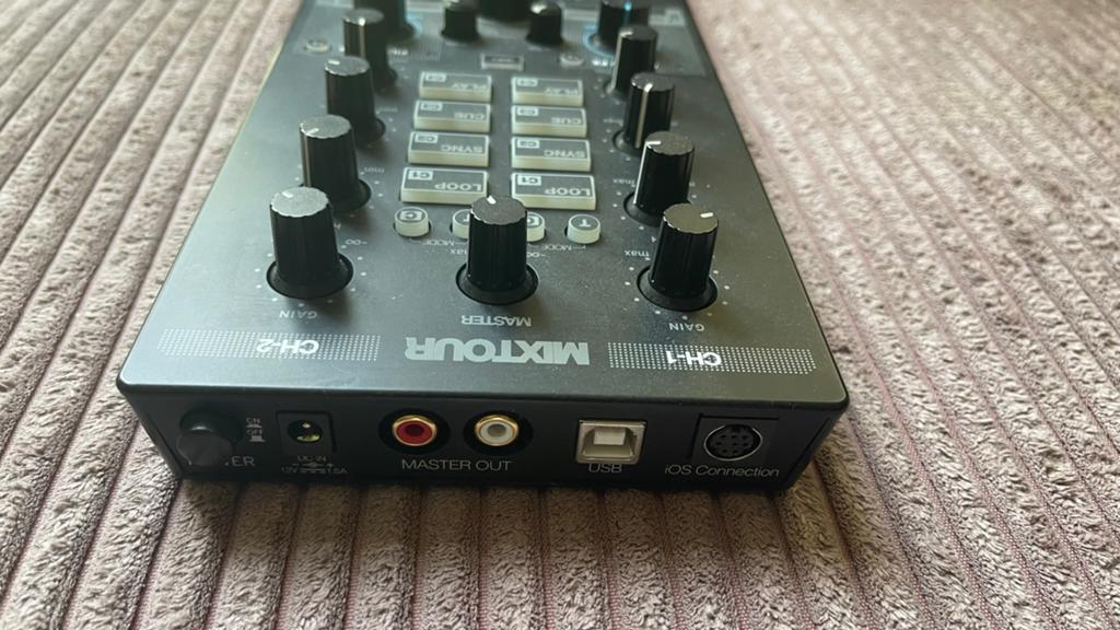 Reloop Mixtour DJ Controller - Compact en Draagbaar, Ophalen, Gebruikt, Dj-set, Reloop
