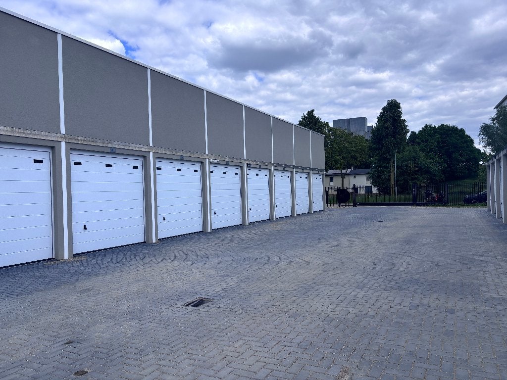 Te huur: Garagebox / Opslagruimte / Werkruimte in Tiel, Huizen en Kamers, Gelderland