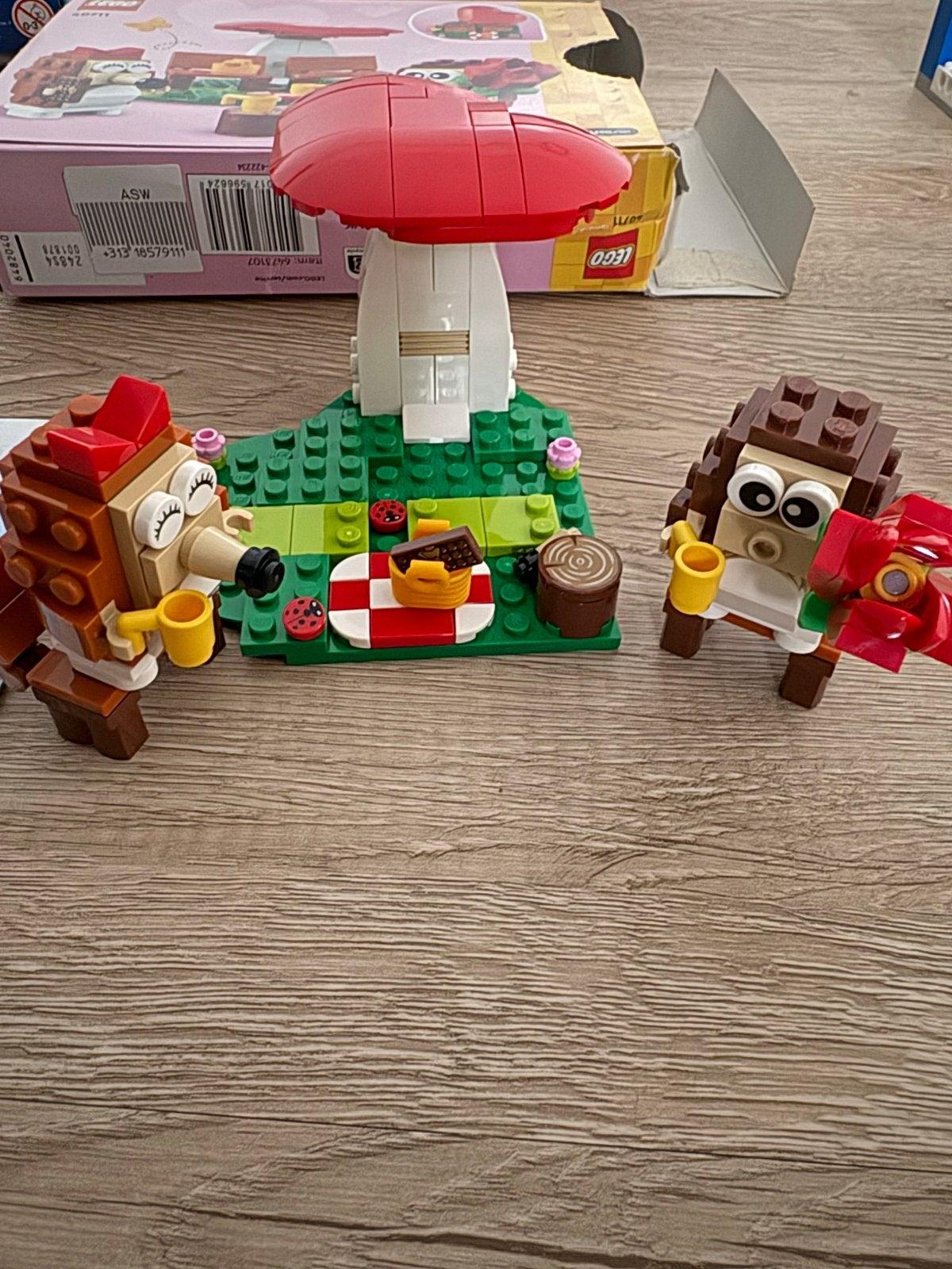 Lego Egel Valentijn Picknick 40711 - Zo goed als nieuw, Kinderen en Baby's, Speelgoed | Duplo en Lego, Ophalen, Overige thema's