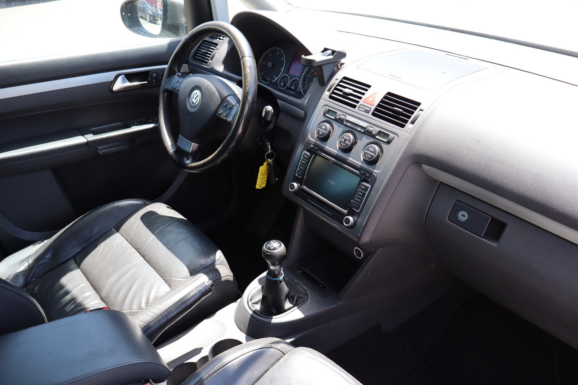 Volkswagen Touran 2.0 TDI Highline Business Achteruitrijcame, Auto's, Volkswagen, Gebruikt, 4 cilinders, Origineel Nederlands