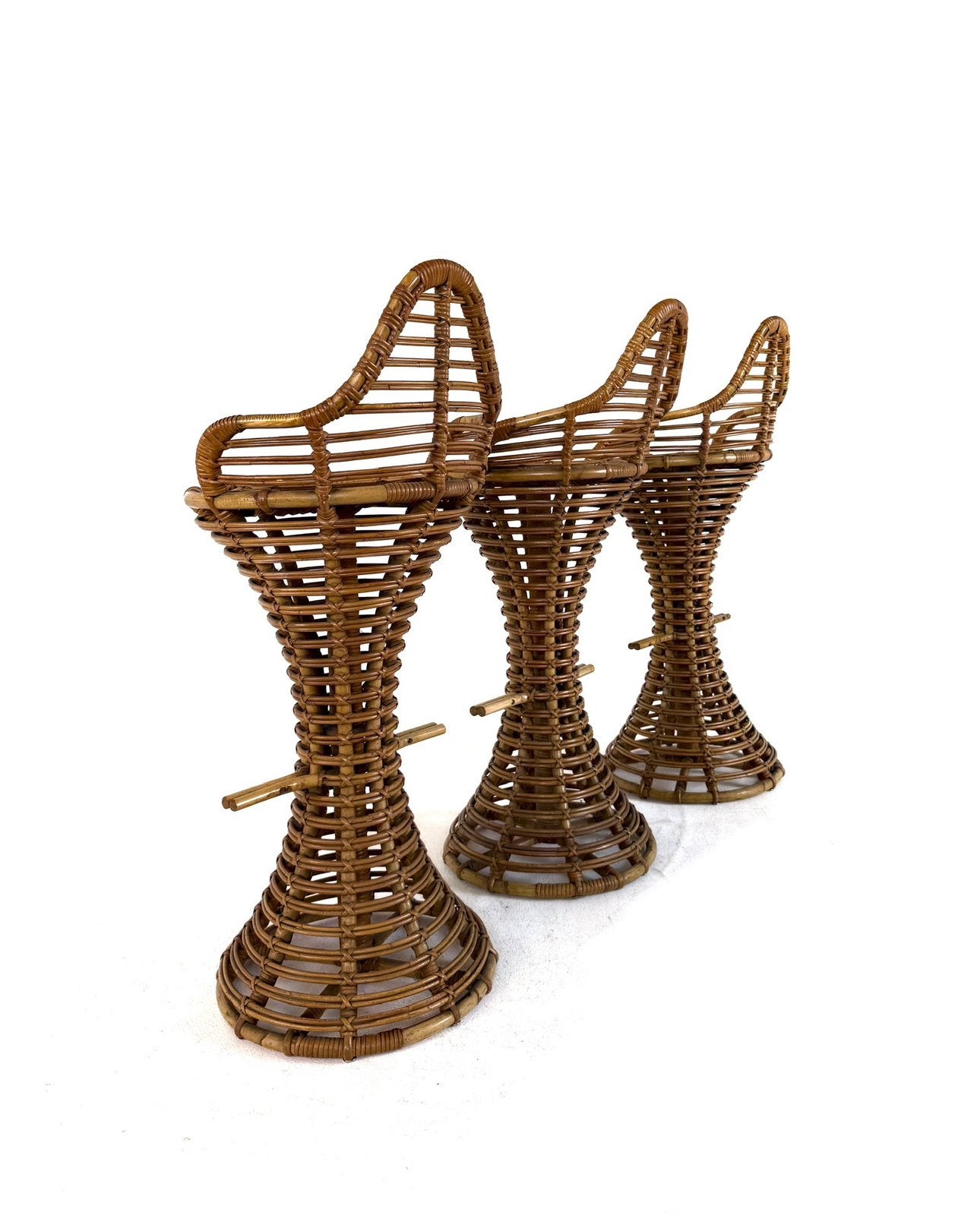 3x vintage rotan barkruk, Mary Beatrice Bloch ‘50, Met voetsteun, 60 tot 90 cm, Ophalen of Verzenden, Zo goed als nieuw