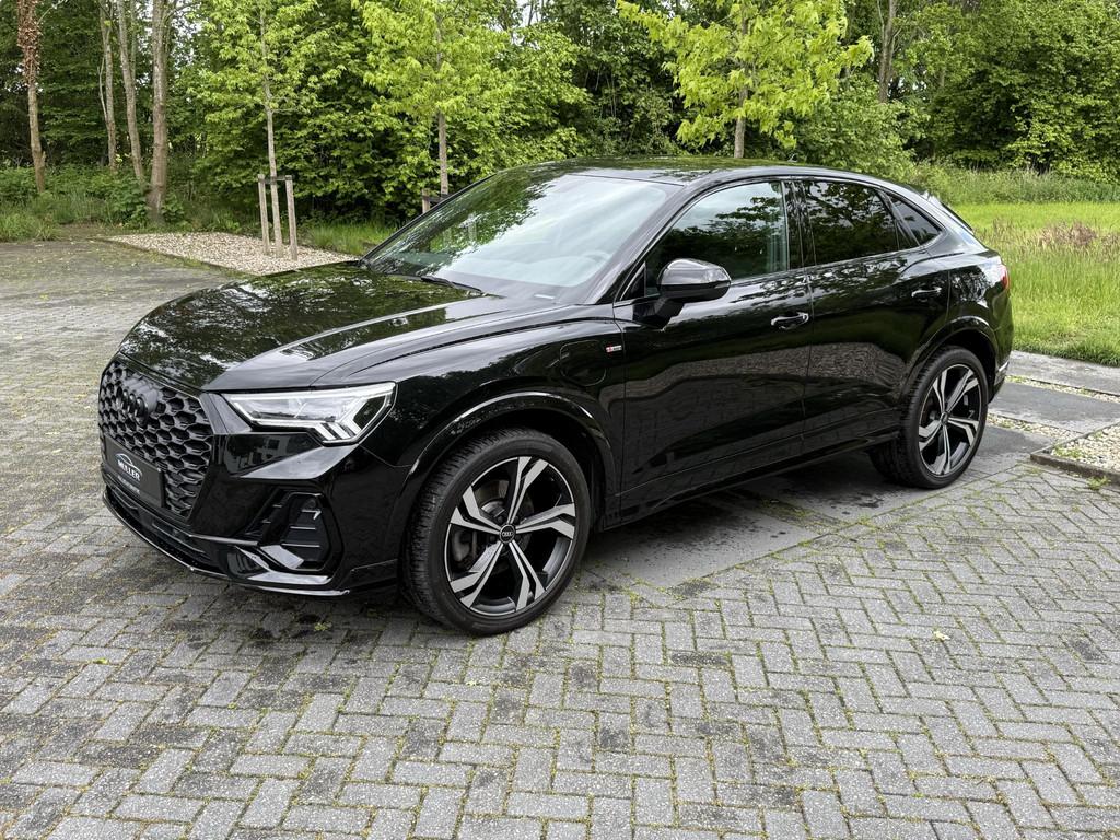 Audi Q3 Sportback 45 TFSI e S-line S-Edtion KEYLESS | ACC |, Auto's, Audi, Gebruikt, Leder en Stof, Zwart, Hybride Elektrisch/Benzine