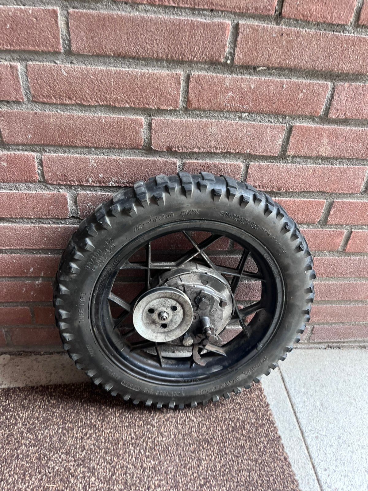 🟥 Achterwiel Bromklok Noppenband Gilera Citta 🟥, Fietsen en Brommers, Ophalen of Verzenden, Gebruikt, Overige typen, Gilera