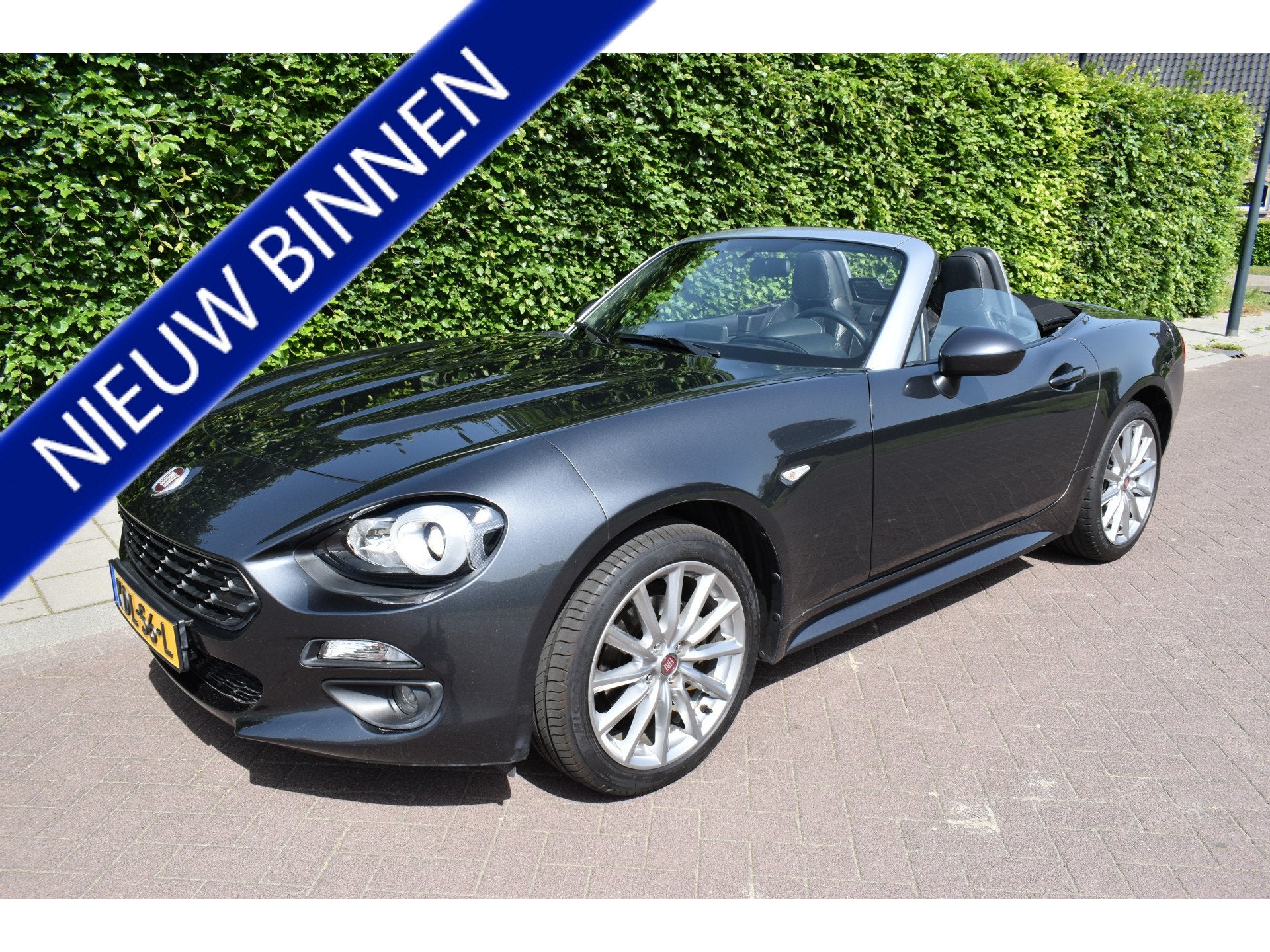 Fiat 124 Spider 1.4 MultiAir Turbo Lusso AUTOMAAT ZÉÉR MOO, Automaat, Gebruikt, Leder, Bedrijf