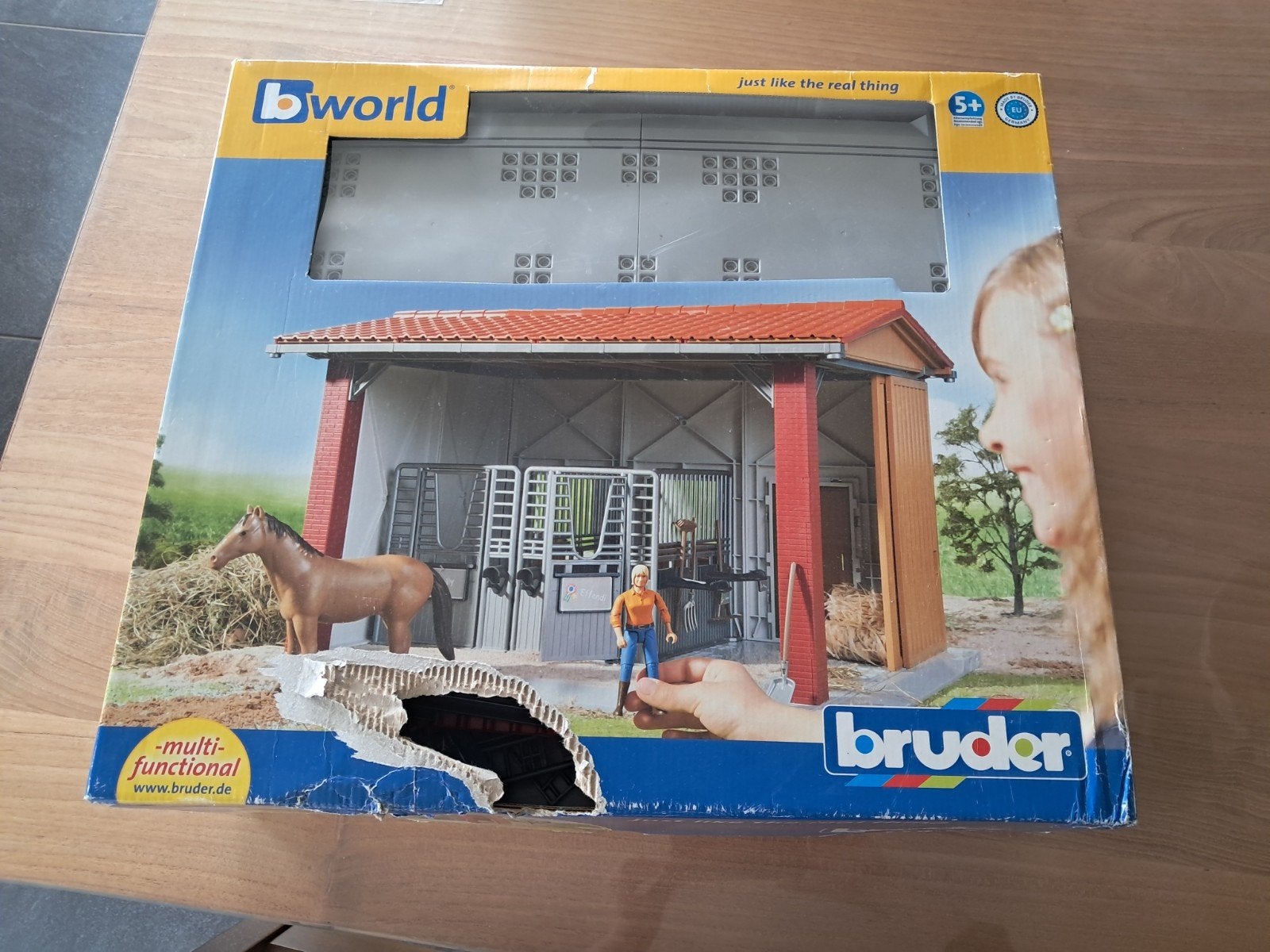 Bruder paardenstal/loods, Ophalen, 1:50 of kleiner