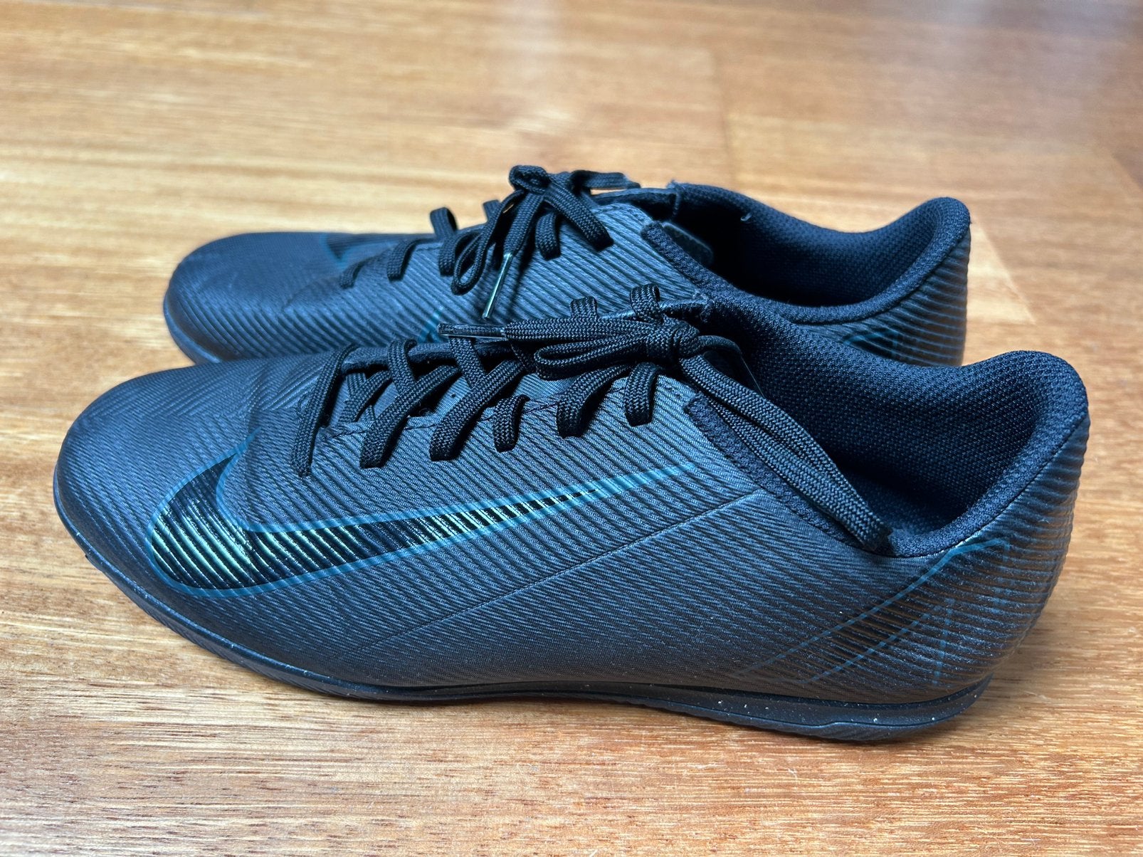 Nike Mercurial Vapor 16 zaal-/gymschoenen maat 40 1/2, Ophalen of Verzenden, Zo goed als nieuw, Hardloopschoenen, Nike