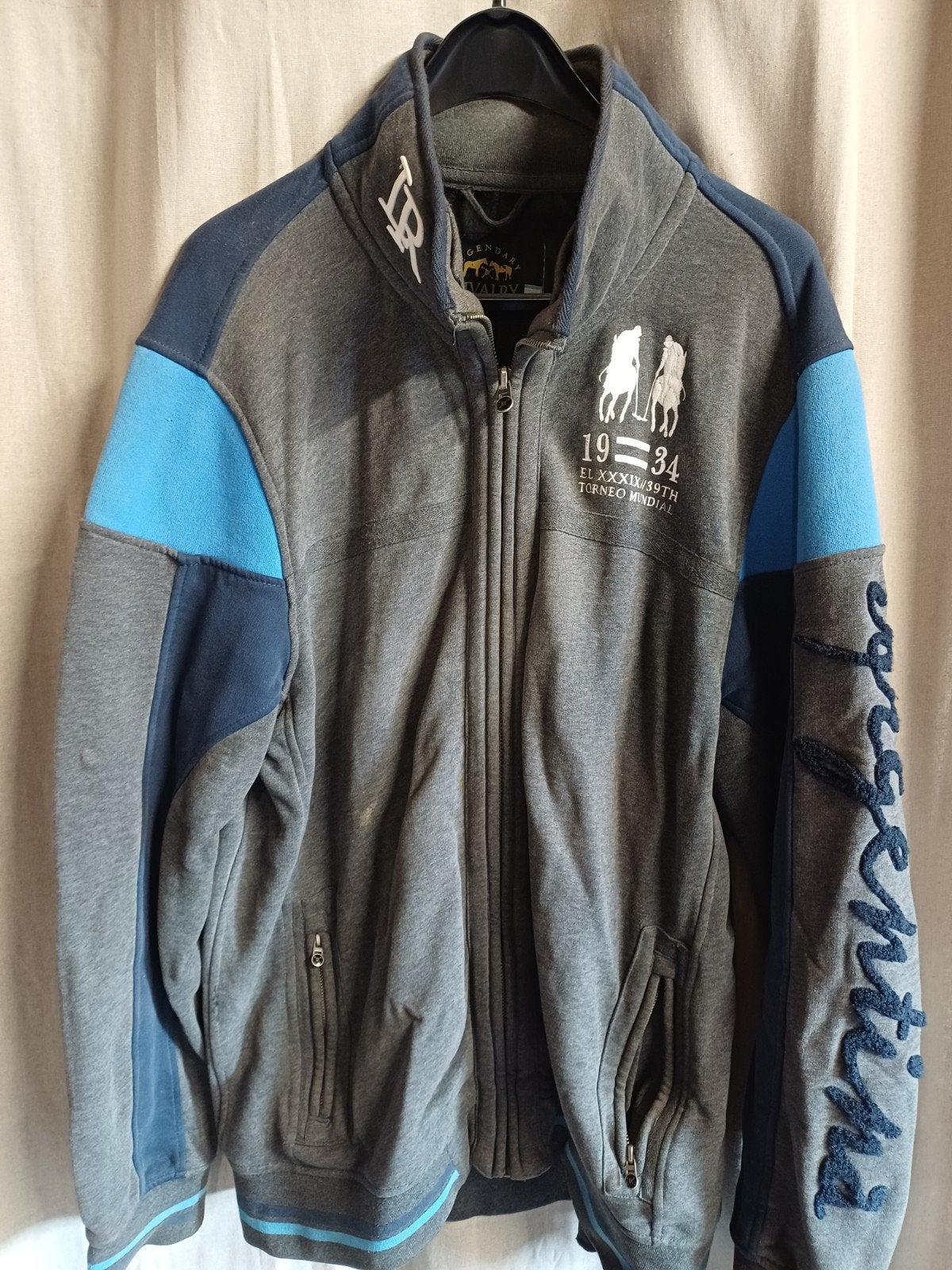 Mooi vest 'Rivalry' 3XL, Kleding | Heren, Ophalen of Verzenden, Zo goed als nieuw, Overige maten, Blauw