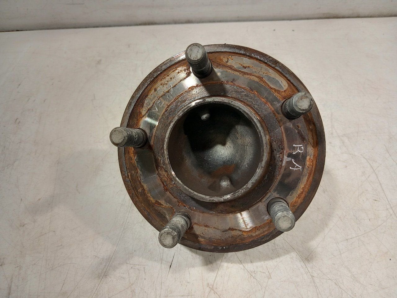 Wielnaaf rechts achter Ford Focus, Auto-onderdelen, Onderdelen@venauto.nl, Van der Ven Autorecycling B.V., Gebruikt, Ettenseweg 76, 4706 PB Roosendaal, The Netherlands