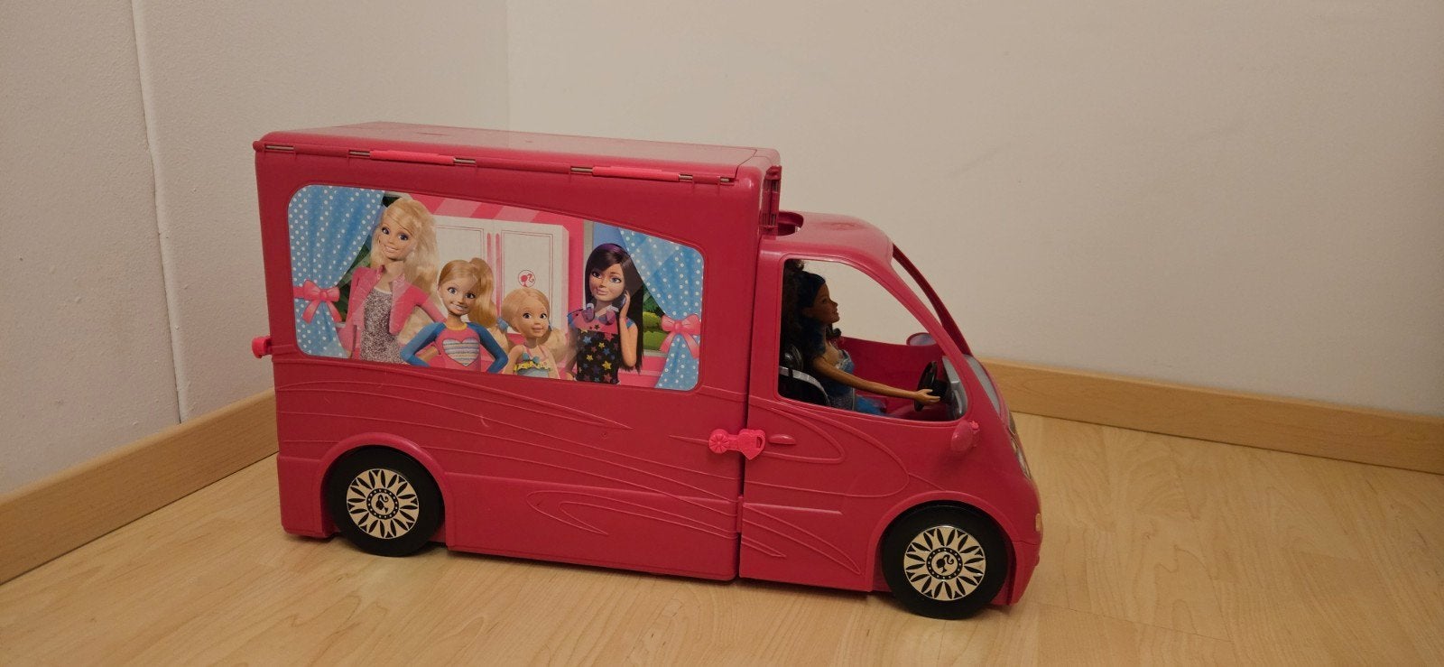 Barbie camper, Ophalen