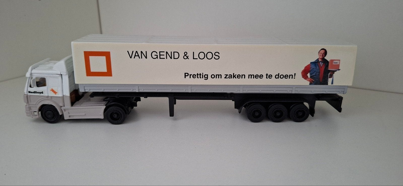 Modelvrachtwagen Van Gend & Loos Nedlloyd, Overige merken, 1:32 tot 1:50, Ophalen of Verzenden, Zo goed als nieuw