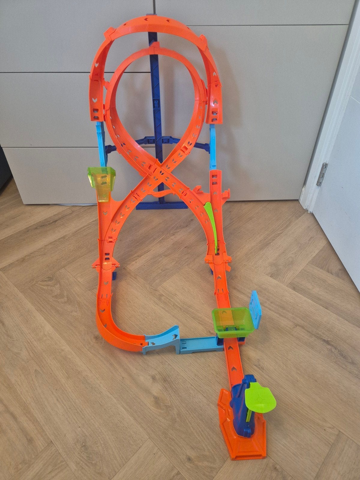 Hot Wheels Racebaan met Loopings en Kruising, Ophalen of Verzenden, Hot Wheels, Handmatig, Met looping
