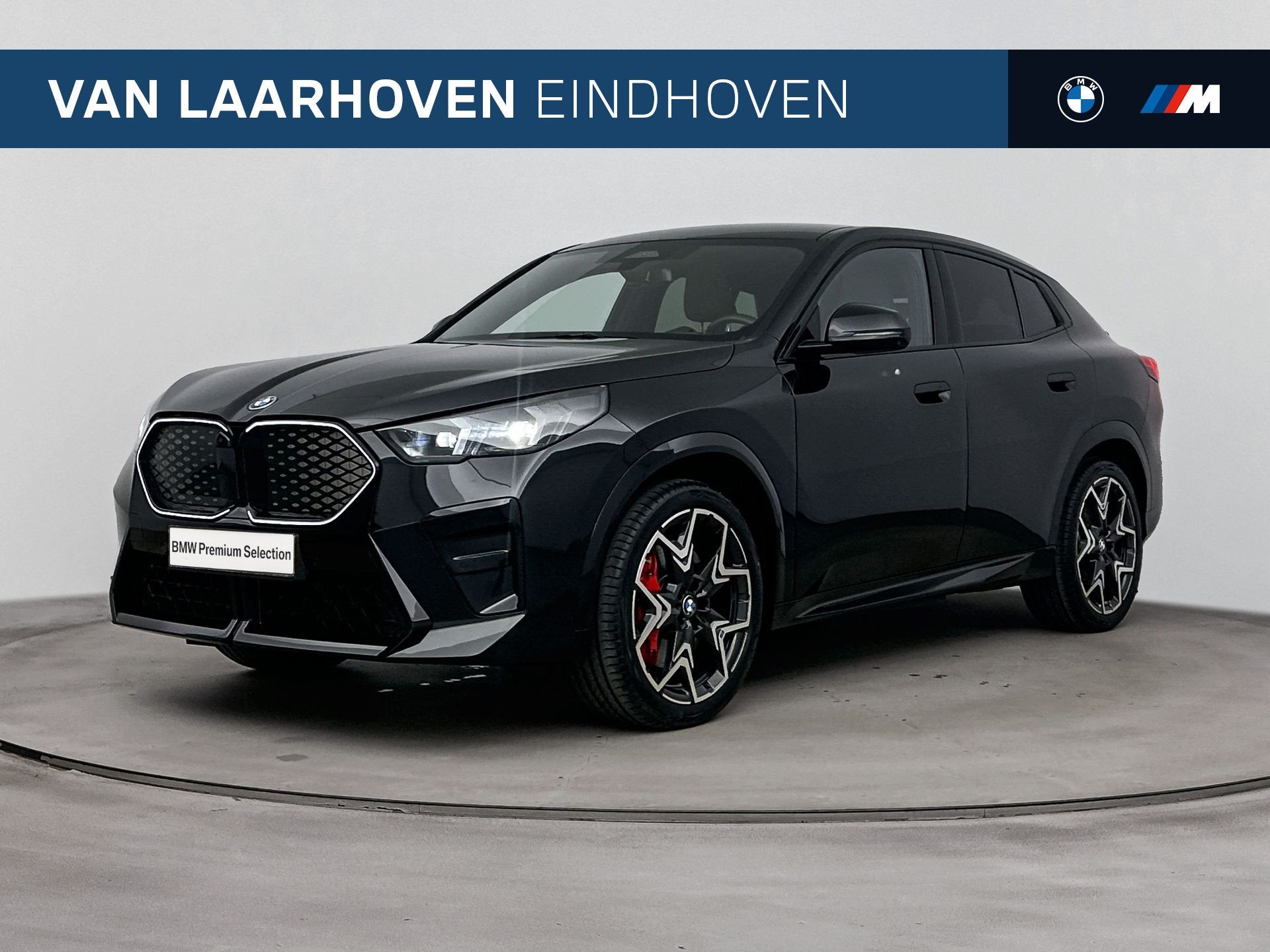 BMW iX2 eDrive20 M Sport / Panoramadak / Sportstoelen / Adap, Auto's, Stoelverwarming, 750 kg, Met garantie (alle), 24 min