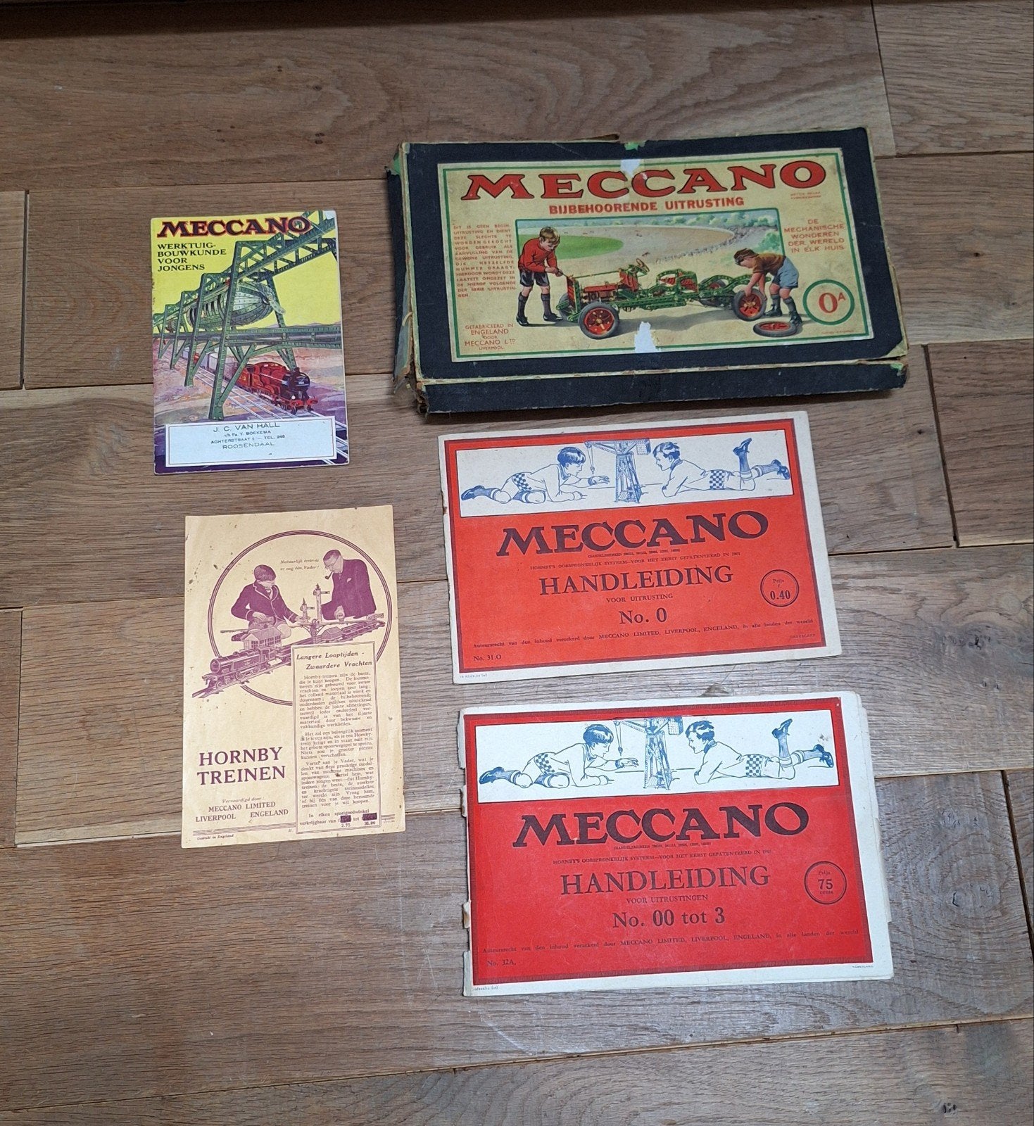 oude meccano doos met boekjes,zie foto's., Antiek en Kunst, Ophalen