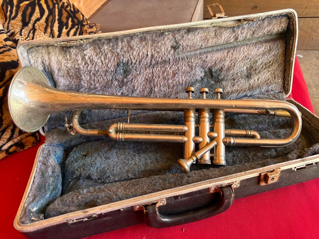 Vintage Trompet met Koffer - Gebruikt, Ophalen, Gebruikt, Bes-trompet, Met koffer