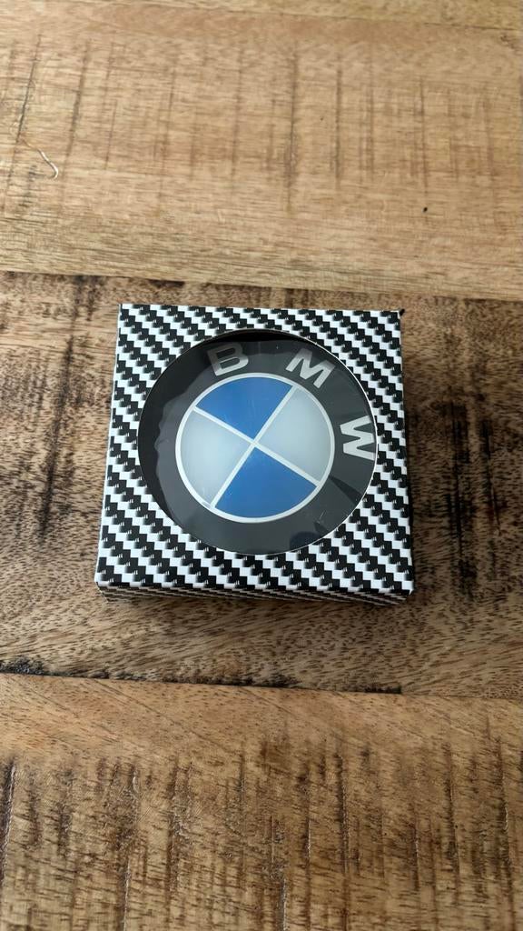 BMW Embleem 82mm - Nieuw, Nieuw, Ophalen of Verzenden, Motorkap, Achter