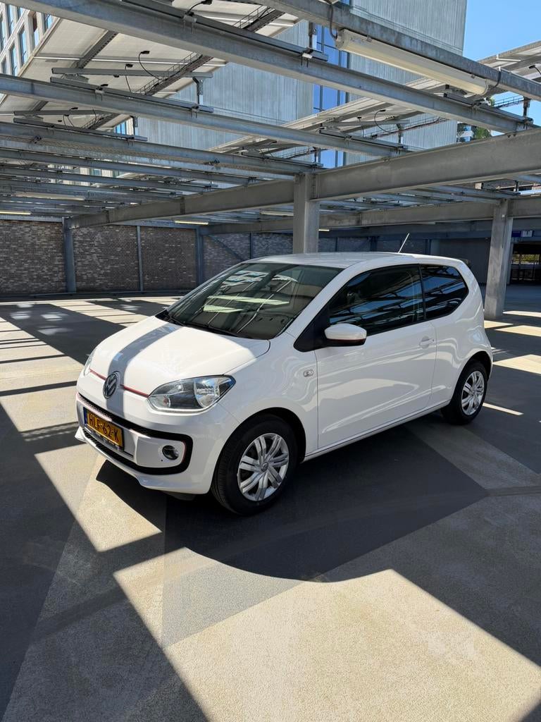 Volkswagen up! 1.0 44KW/60PK 3-DRS 2015 Wit, Auto's, Voorwielaandrijving, Up!, 4 stoelen, Wit