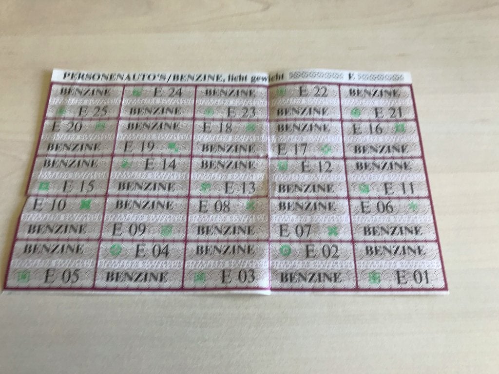 Benzinebonnen oliecrisis 1973, Ophalen of Verzenden, Gebruikt