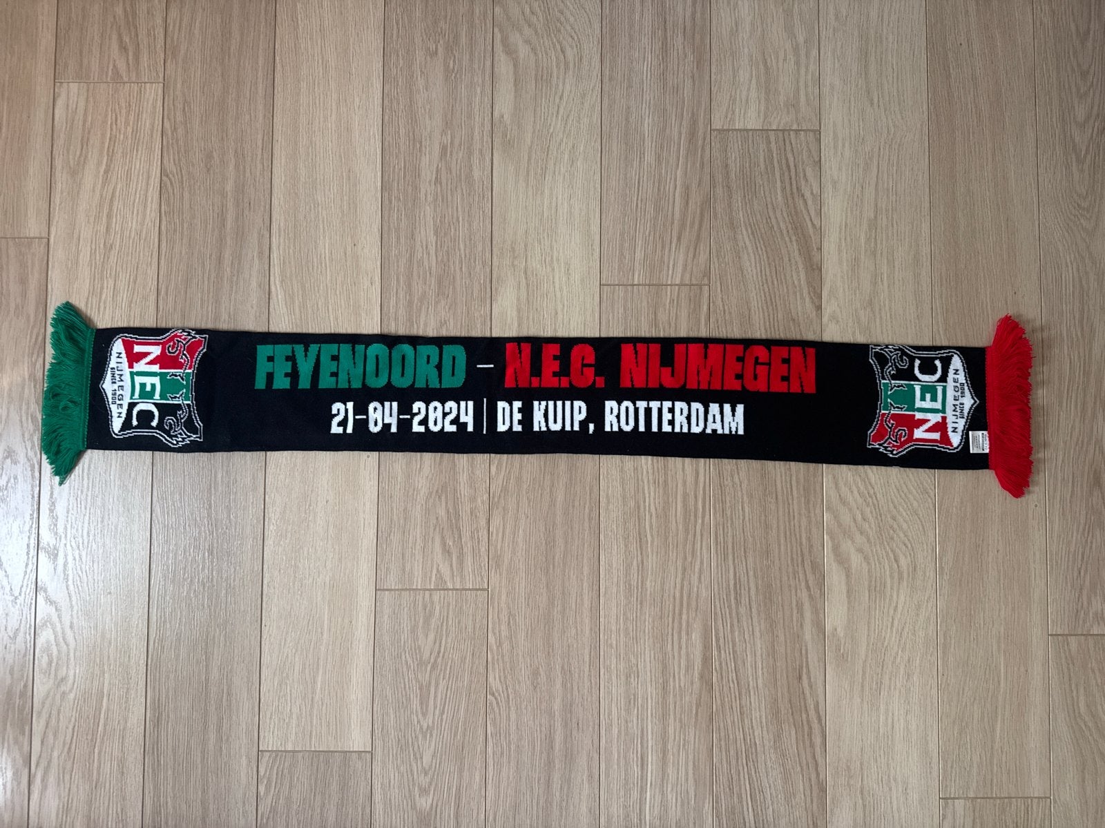 NEC Bekerfinale 2024 Sjaal - Feyenoord - N.E.C. Nijmegen, Ophalen of Verzenden, Nieuw, Overige binnenlandse clubs, Vaantje of Sjaal