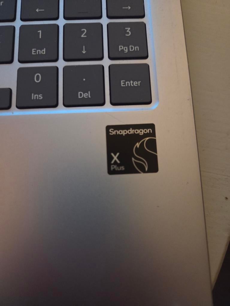 Samsung Galaxy Book4 Edge - Snapdragon X Plus, Computers en Software, Windows Laptops, Zo goed als nieuw, 15 inch, SSD, Onbekend