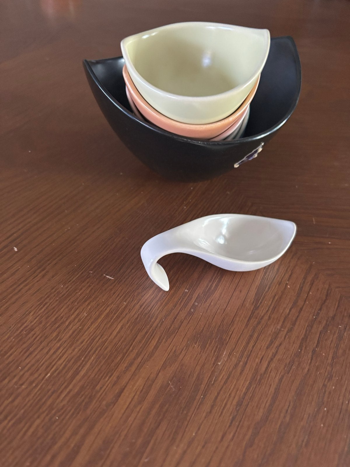 Tulipe pindastel compleet - Suizen, Huis en Inrichting, Woonaccessoires | Schalen en Manden, Zo goed als nieuw, Schaal, Overige vormen