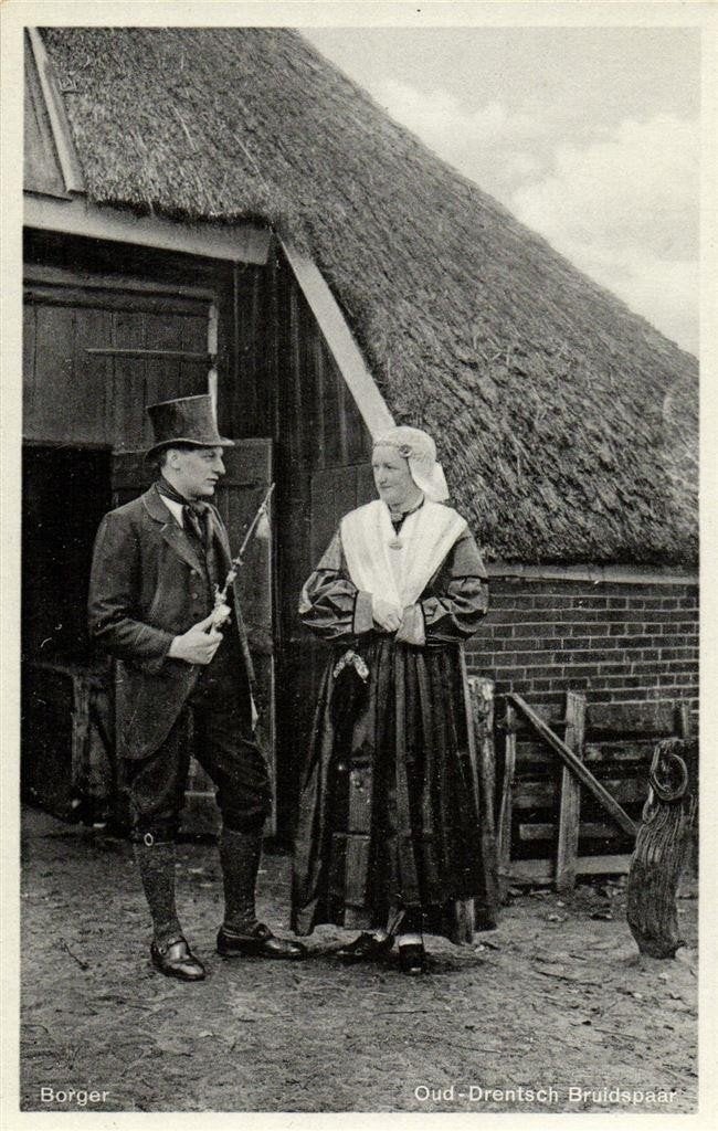 Borger - Oud-Drentsch Bruidspaar - 1956 gelopen, Verzamelen, Ophalen of Verzenden, 1940 tot 1960, Gelopen, Drenthe