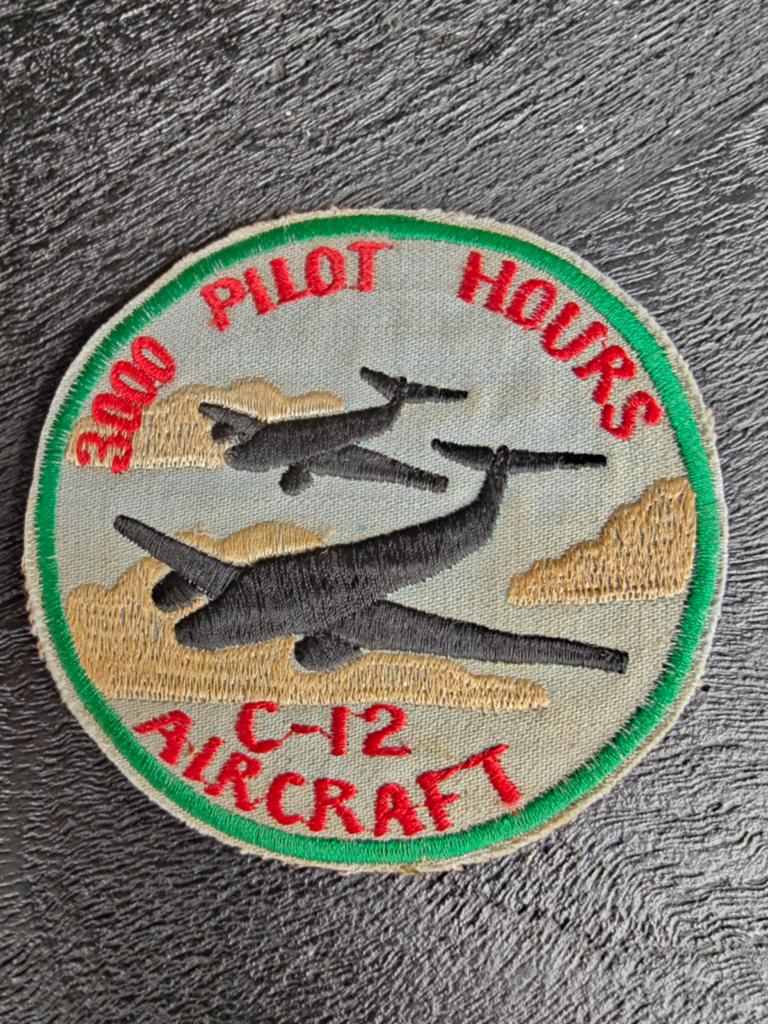 USAF AIR FORCE   3000 PILOT HOURS  C-12 C 12 AIRCRAFT  Milit, Verzamelen, Militaria | Algemeen, Ophalen of Verzenden, Luchtmacht