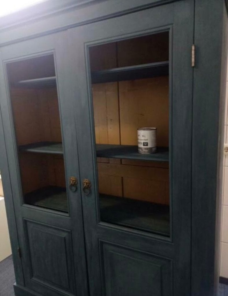 Foto 12 van Vintage houten kast | Servieskast | Painting the Past