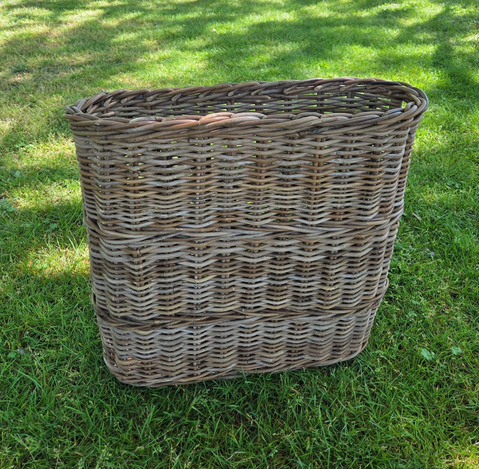 Prachtige slanke rotan paraplubak / paraplumand 57x17x55 cm, Ophalen of Verzenden, Riet