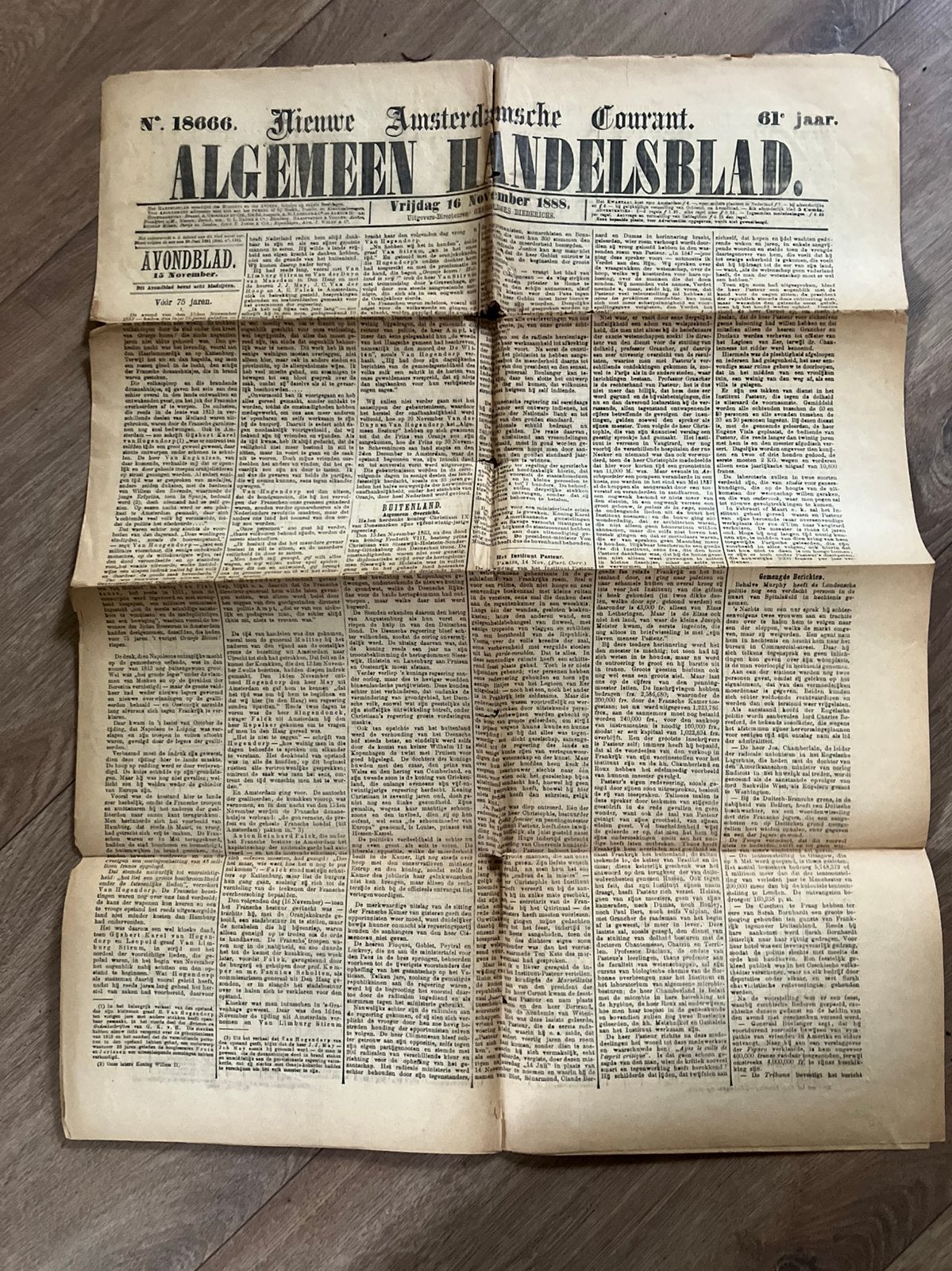 Nieuwe Amsterdamsche courant 1888, Verzamelen, Ophalen of Verzenden, Krant