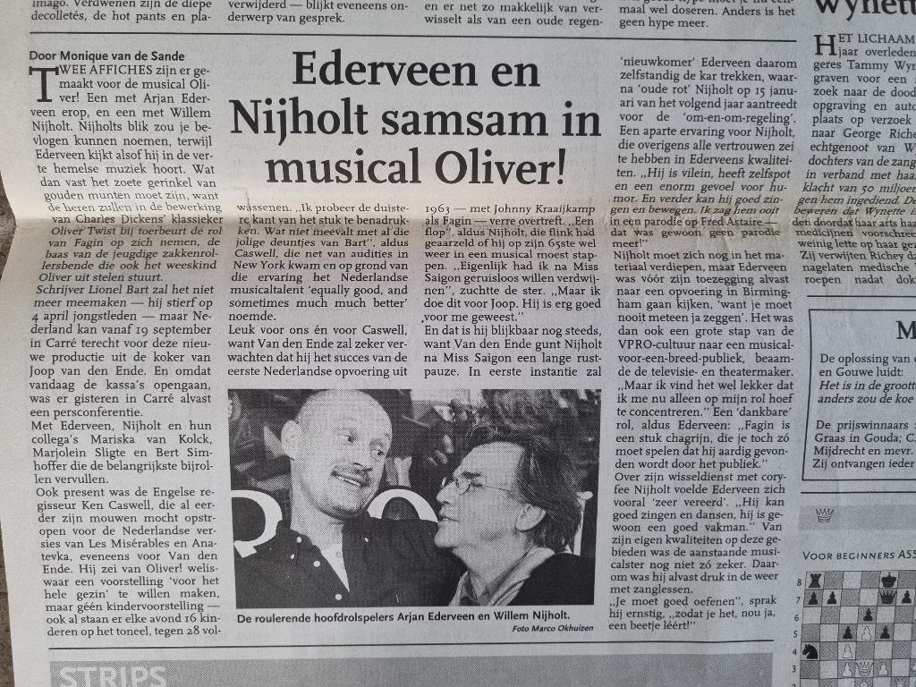 Arjan Ederveen en Willem Nijholt in musical Oliver! (1999), Ophalen of Verzenden, 1980 tot heden, Knipsel(s)