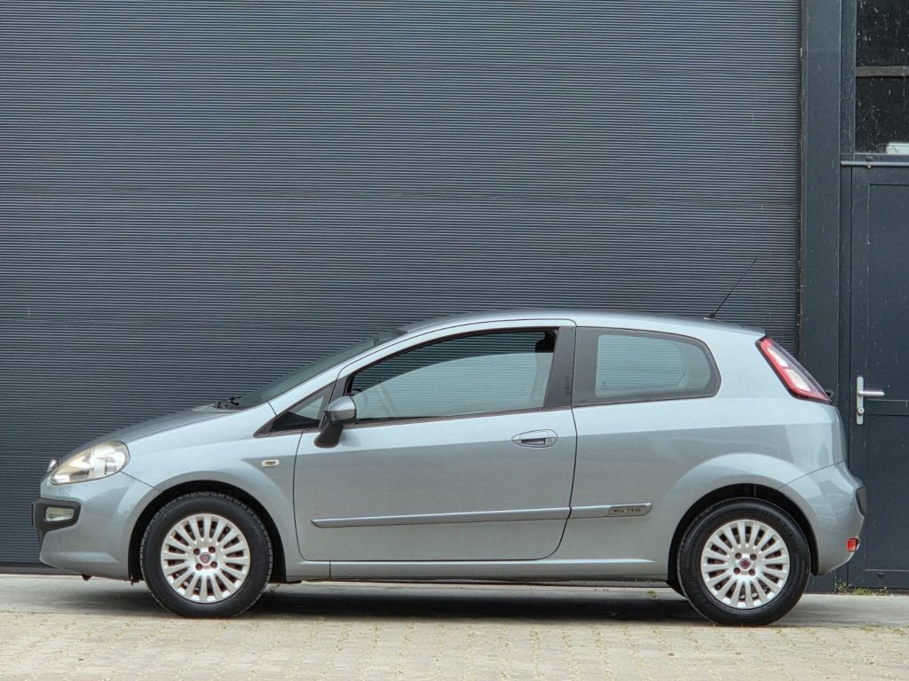 Fiat Punto Evo 1.4-16V m-air Dyn. nap apk 06'27! (bj 2011), Auto's, Fiat, Voorwielaandrijving, Euro 5, 4 cilinders, 400 kg