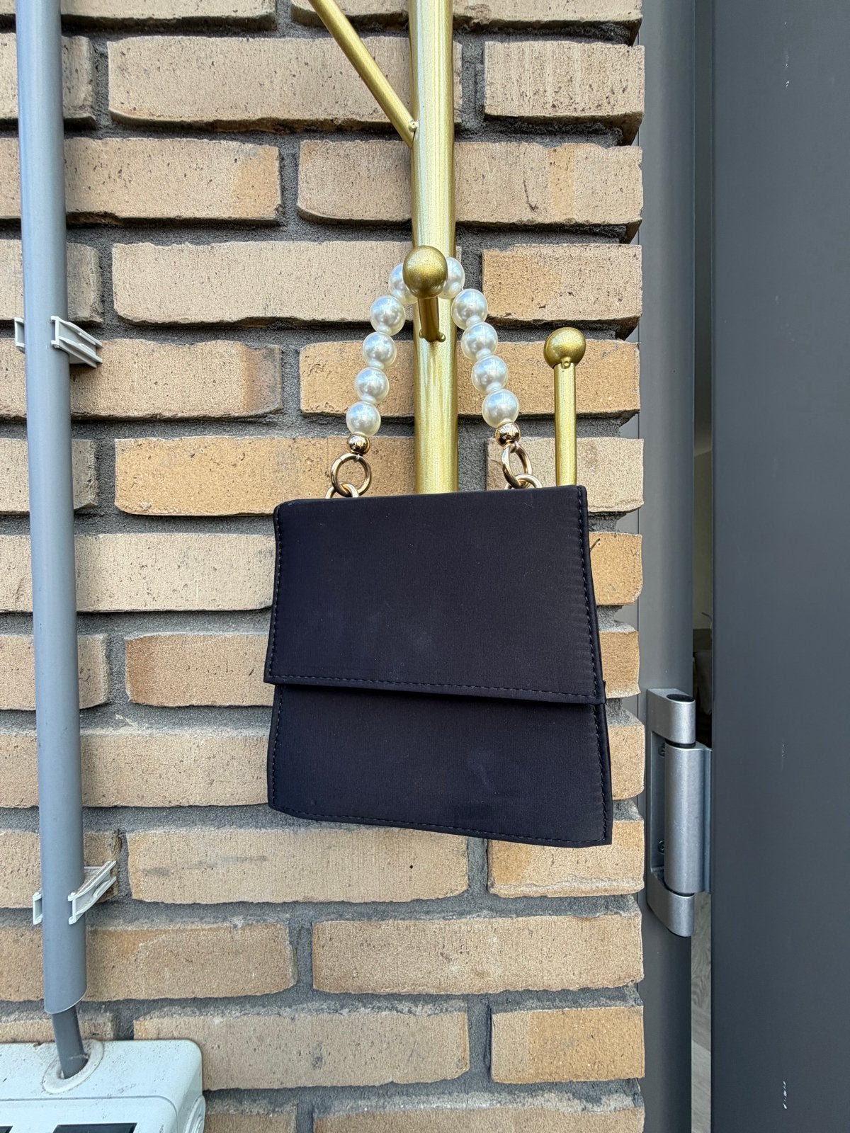 Zwart avondtasje met parelhandvat, Ophalen of Verzenden, Zo goed als nieuw, Zwart, Avondtasje