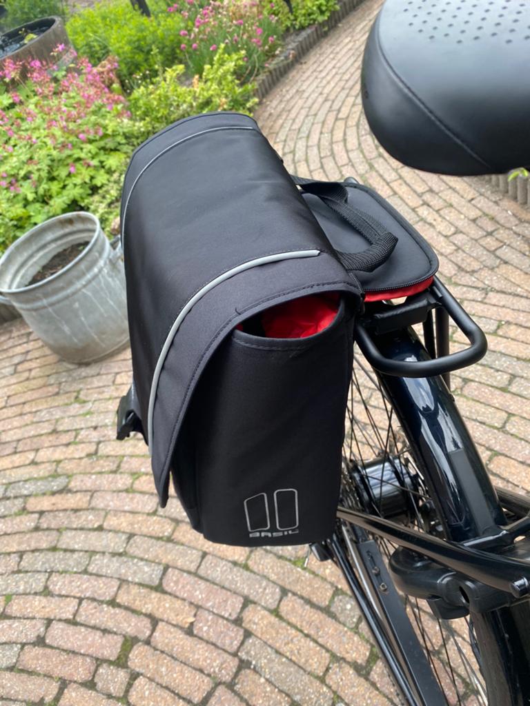 Basil Sport/Design 18 ltr enkele fietstas zwart/rood, Ophalen of Verzenden, Nieuw