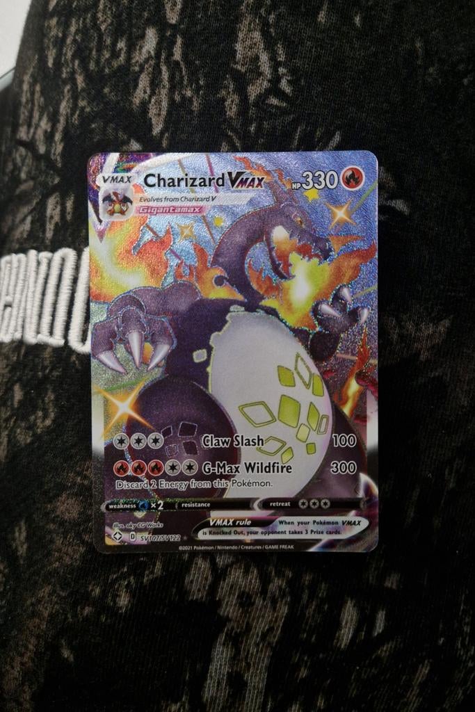 Charizard Vmax SV107/SV122  Shining Fates, Ophalen of Verzenden, Zo goed als nieuw, Losse kaart, Foil