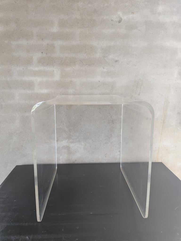 Plexiglas tafeltje, Gebruikt, Rond, Ophalen of Verzenden, Minder dan 55 cm