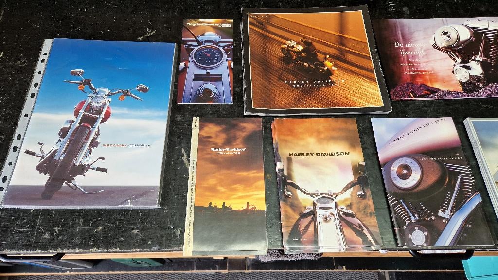 Harley Davidson folders, Motoren, Ophalen of Verzenden, Harley-Davidson of Buell