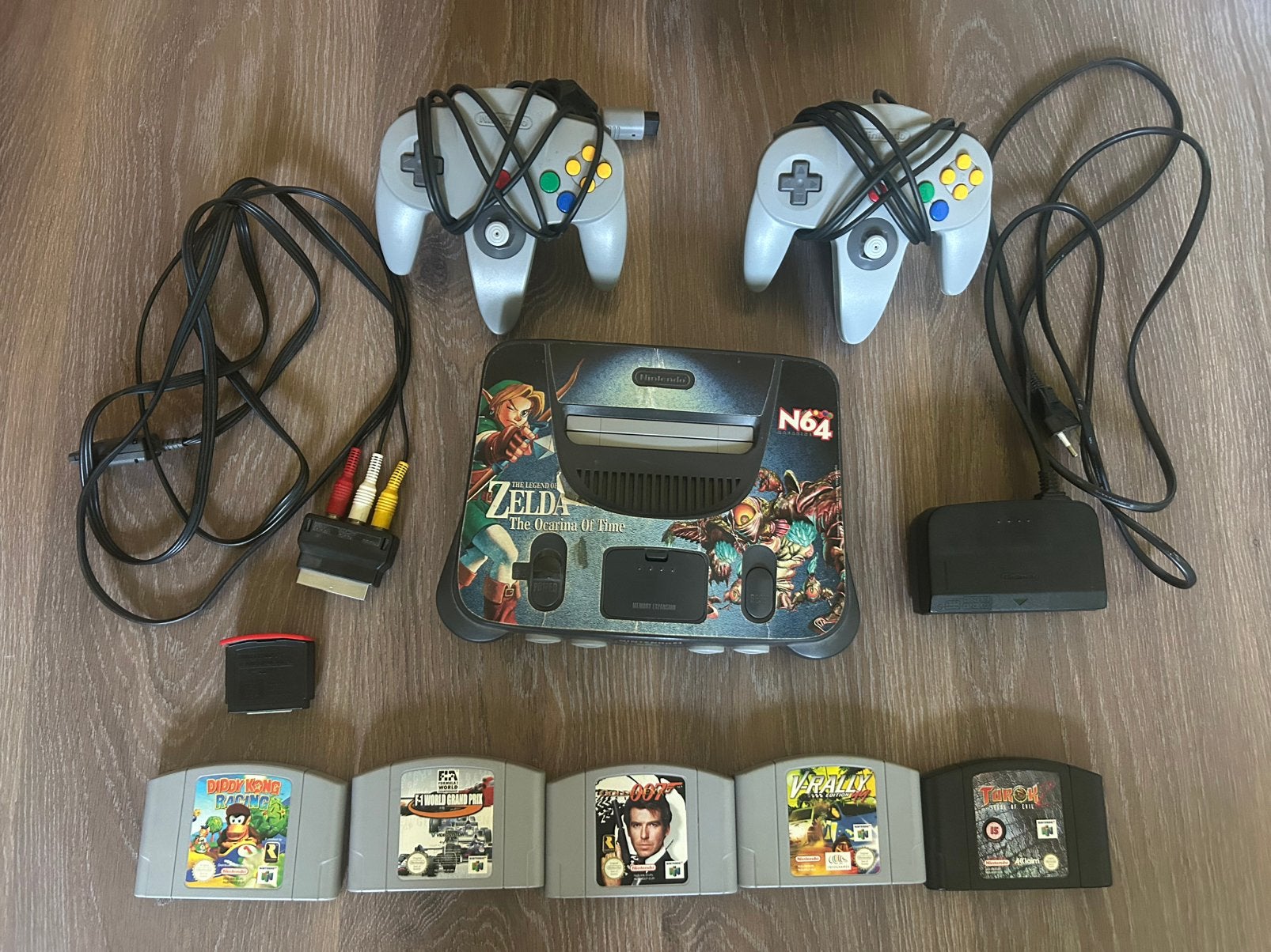 Nintendo 64 compleet - 2 controllers/5 games/Expansion Pak, Spelcomputers en Games, Games | Nintendo 64, 3 spelers of meer, Ophalen of Verzenden