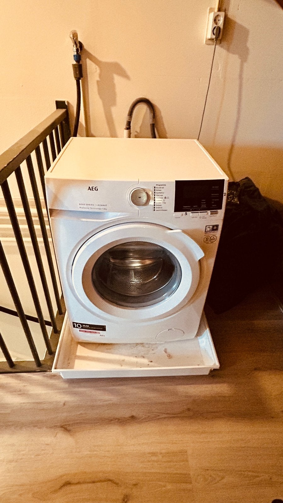 AEG 6000 Series Lavamat L6FBKOLN+ 8 kg, Ophalen, Zo goed als nieuw, Voorlader, 85 tot 90 cm