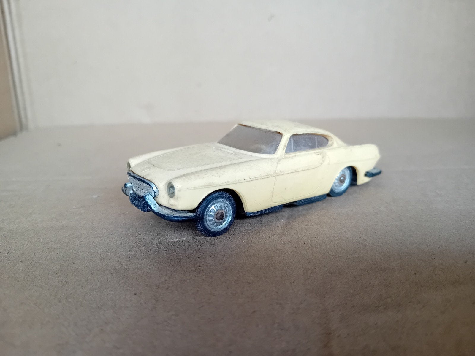 Norev Volvo P1800  - Modelauto geel, Ophalen of Verzenden