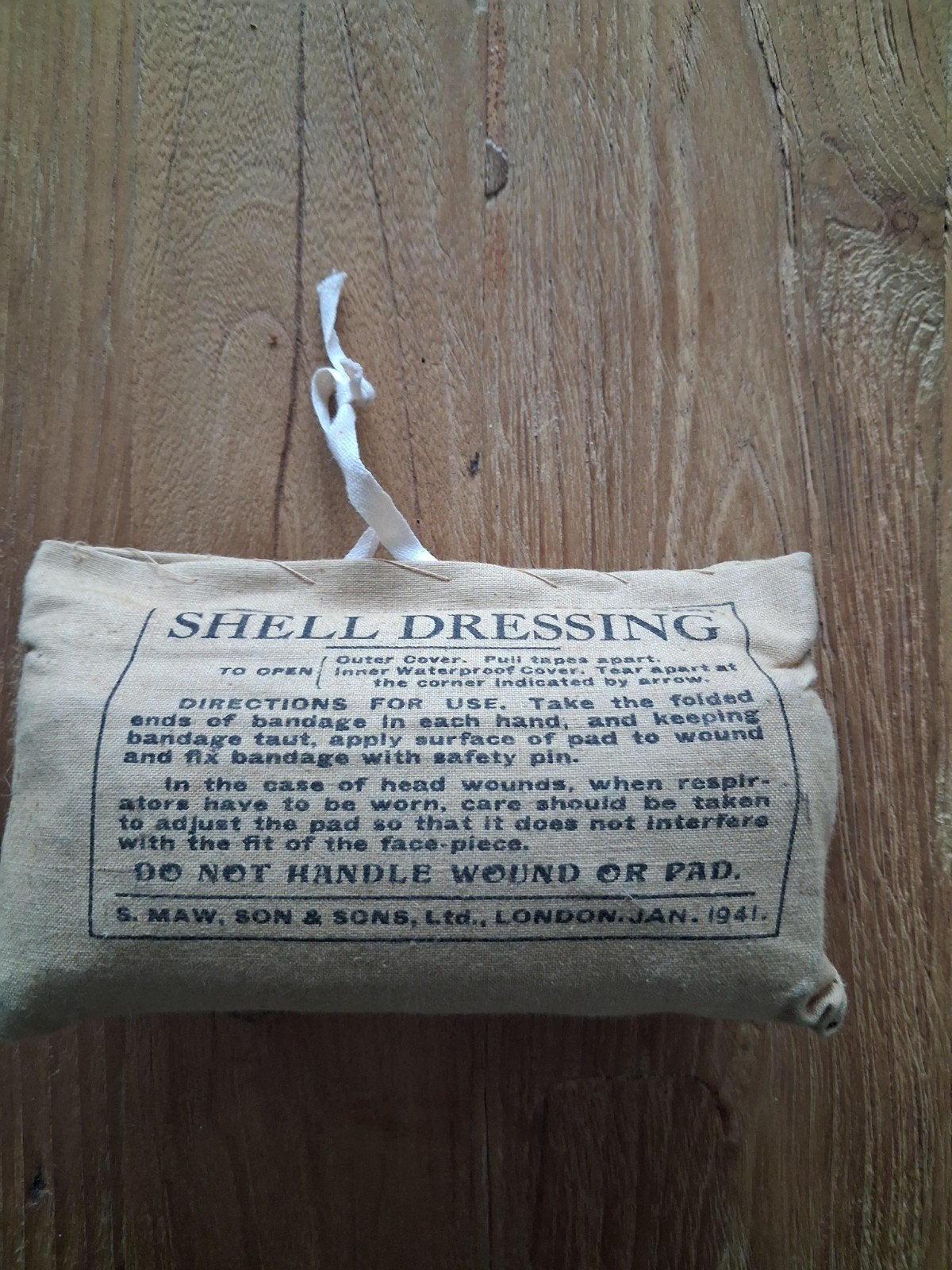 Originele Engelse Shell Dressing uit 1941 - Zeer Mooi, Verzamelen, Militaria | Tweede Wereldoorlog, Verzenden, Engeland