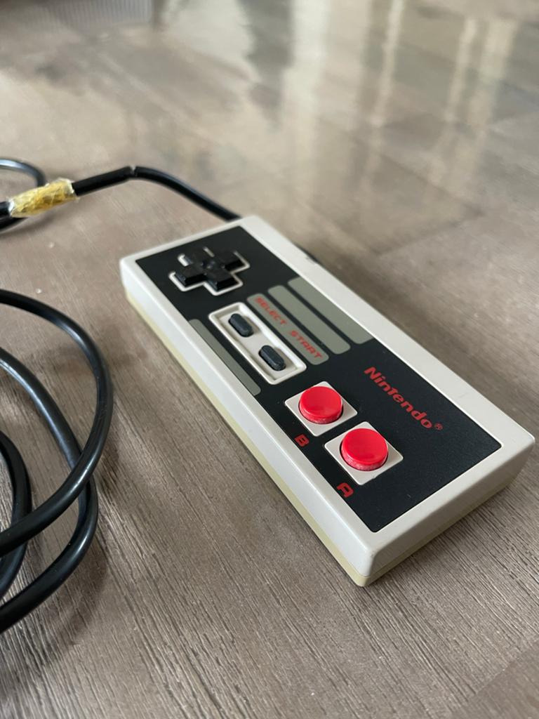 Nintendo NES Controller - Kabelbreukjes (2x), Spelcomputers en Games, Spelcomputers | Nintendo NES, Niet werkend, Met 2 controllers