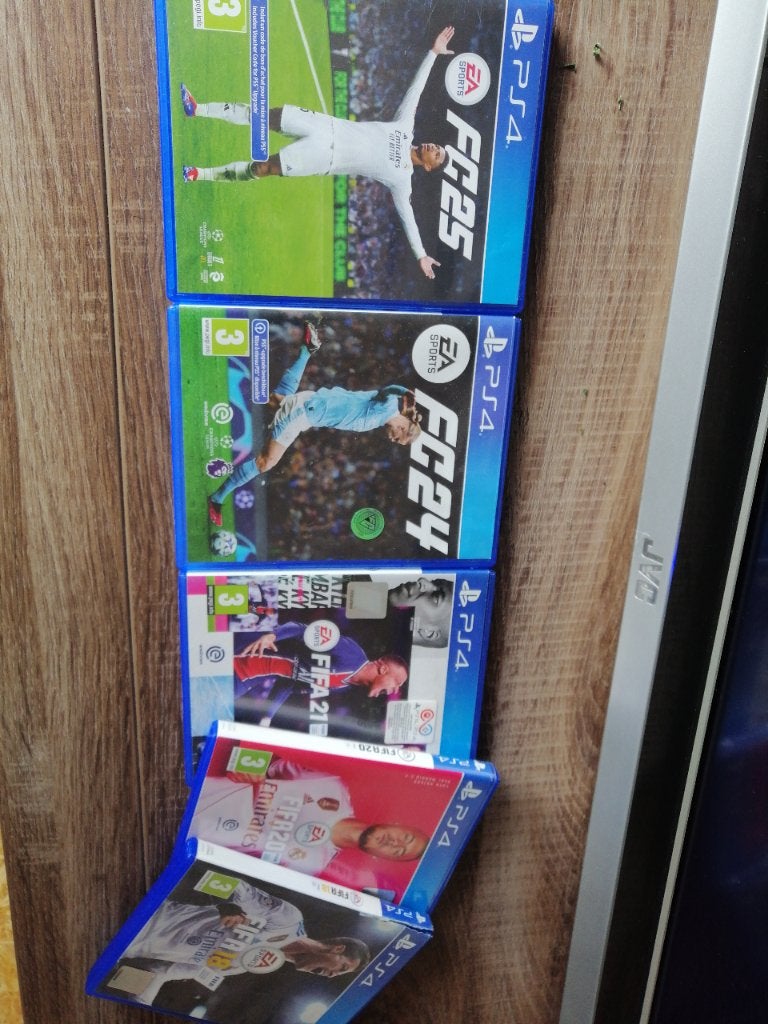 Fifa fc25 ps4, Spelcomputers en Games, Ophalen of Verzenden, Zo goed als nieuw, Sport, 3 spelers of meer