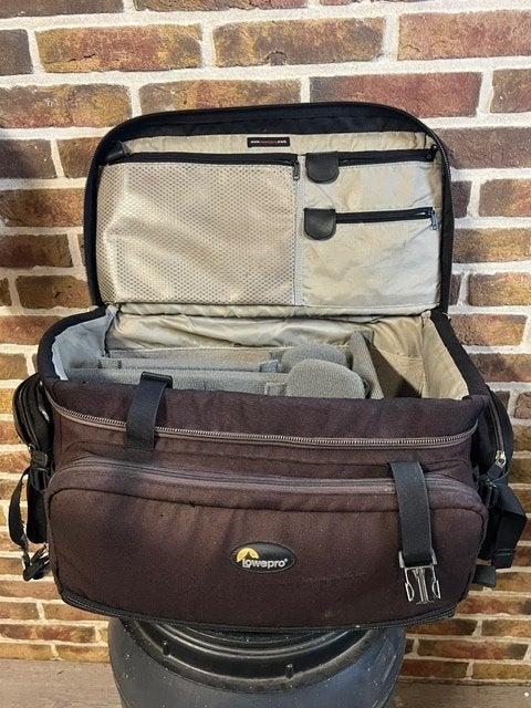 Lowepro Commercial AW, Overige typen, Ophalen of Verzenden, Statiefbevestiging, Zwart