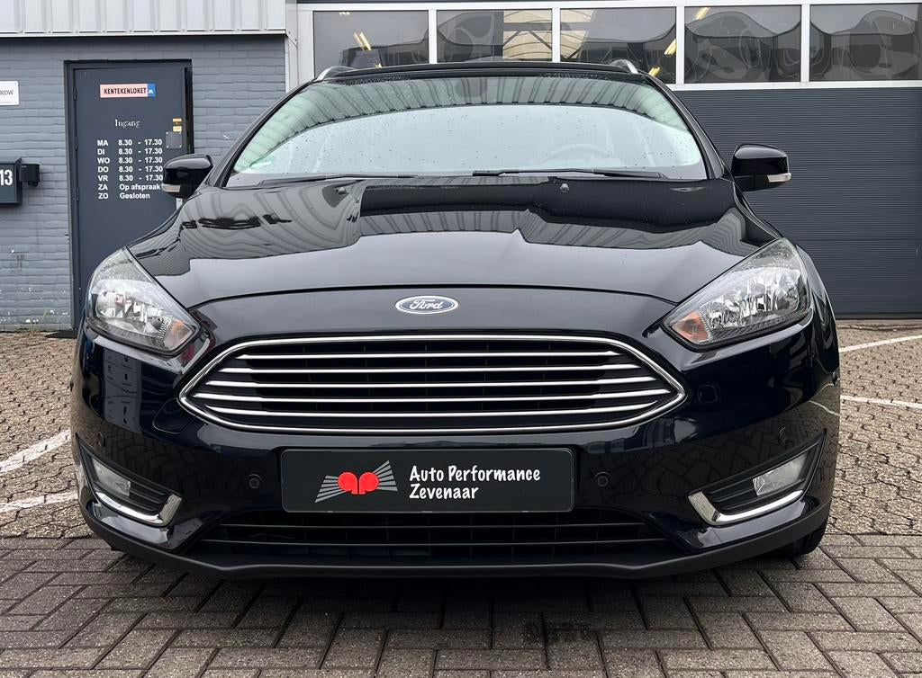 Ford Focus 1.0 Ecoboost 125pk 2015 Zwart, Zwart, Origineel Nederlands, Handgeschakeld, 1216 kg