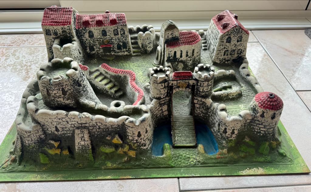 Vintage Elastolin Kasteel jaren 70 Dungeons en Dragons, Verzenden, Huis en Inrichting