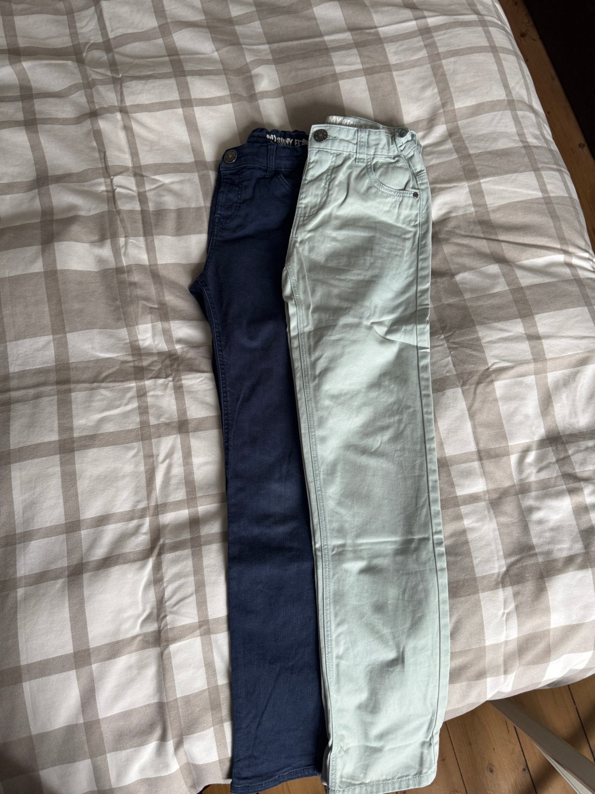 2 HEMA broeken maat 146 skinny en regular fit, Ophalen of Verzenden, Zo goed als nieuw, Jongen