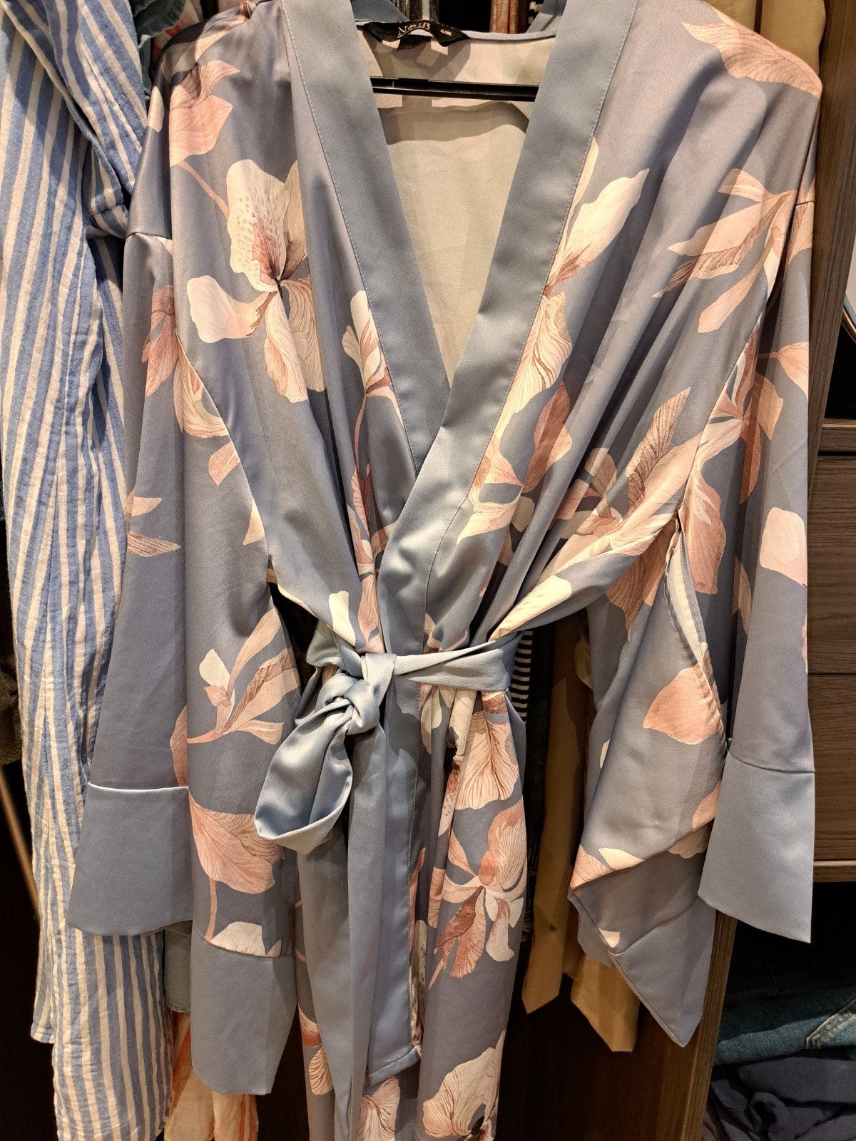 Hunkemöller Kimono XL-XXL met bloemenprint, Kleding | Dames, Hunkemöller, Ophalen of Verzenden, Meerkleurig, Overige typen
