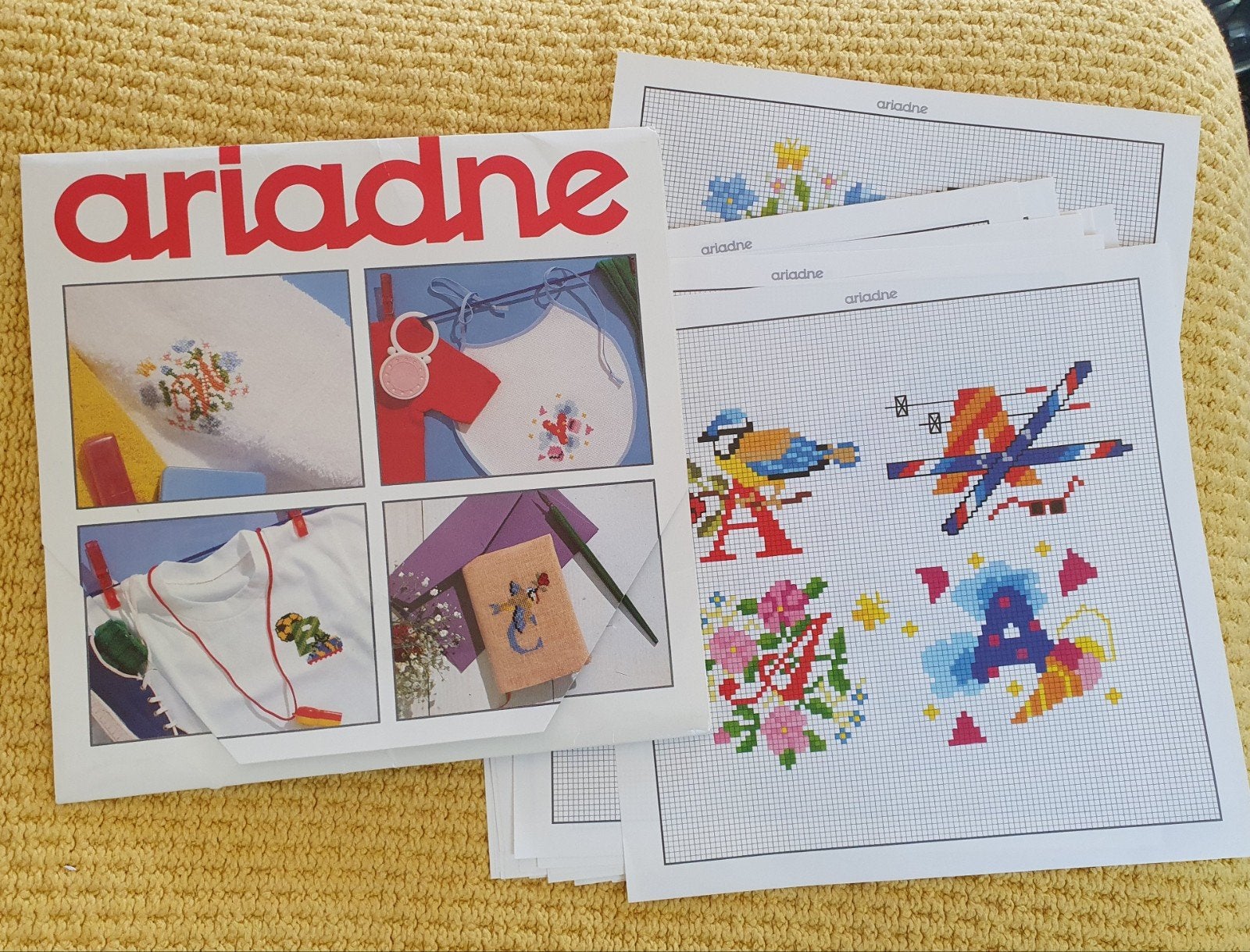 vintage Ariadne het Kruissteek alfabet 1983, Hobby en Vrije tijd, Verzenden, Zo goed als nieuw, Patroon